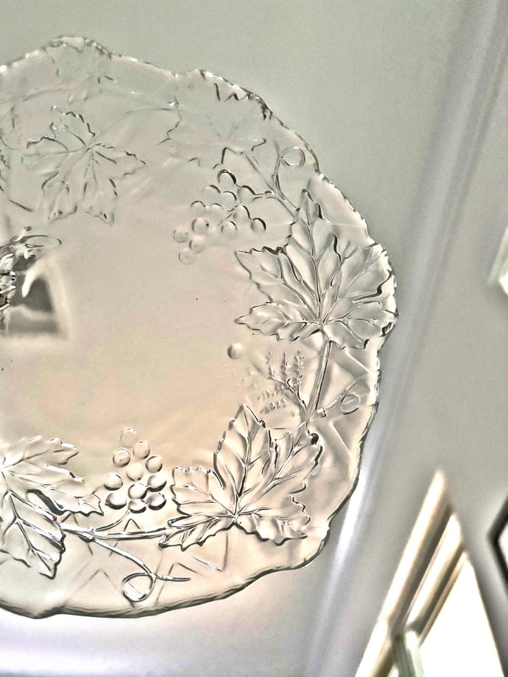 Mallory collection by Cristal D'Arques - Durand, 8in Plate, 6in Bowl - Picture 6 of 6